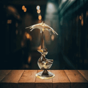 Brass Duck With Umbrella (Size:15 cm)