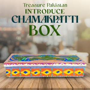 Chamakpatti Box (Size-H:8.6cm,W:3.2cm)