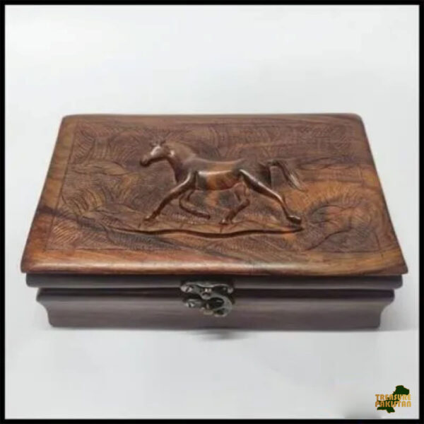 "Elegant Wooden Jewelry Box with Horse Design – Timeless Craftsmanship" 20 x 13cm