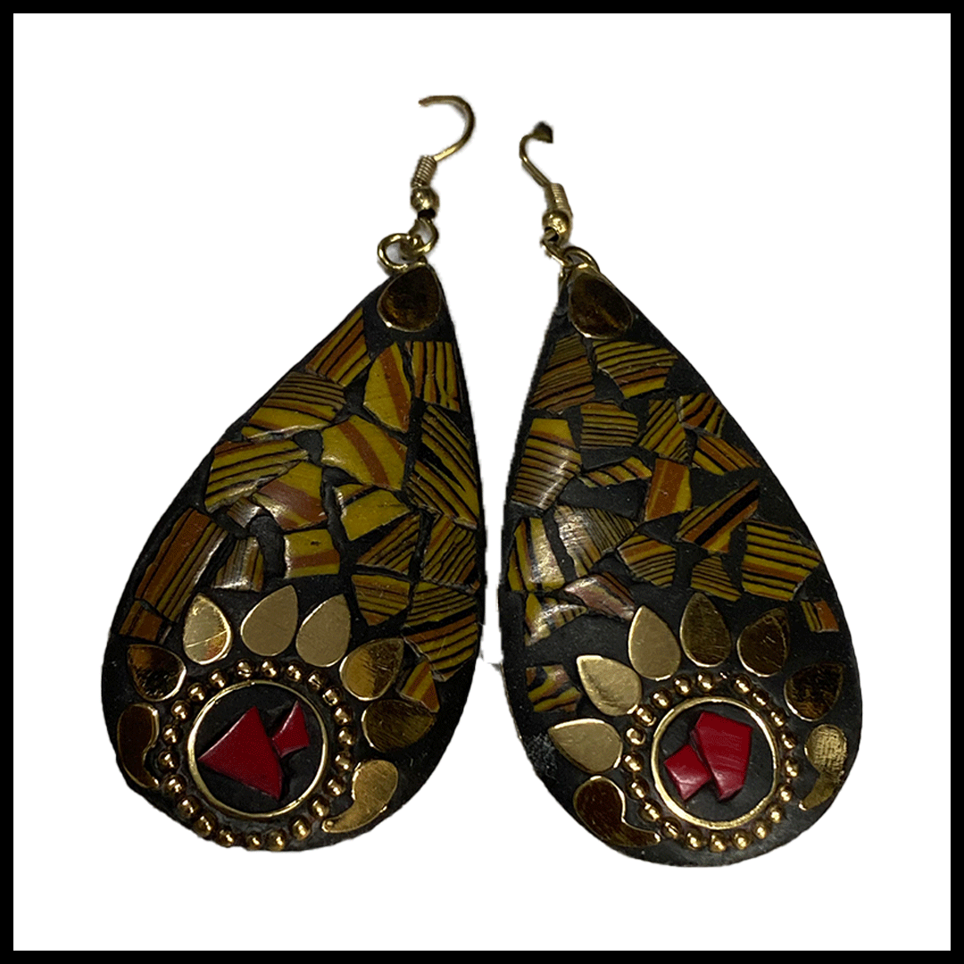 Elegant Handcrafted Earrings – Sparkle with Timeless Style - Image 3