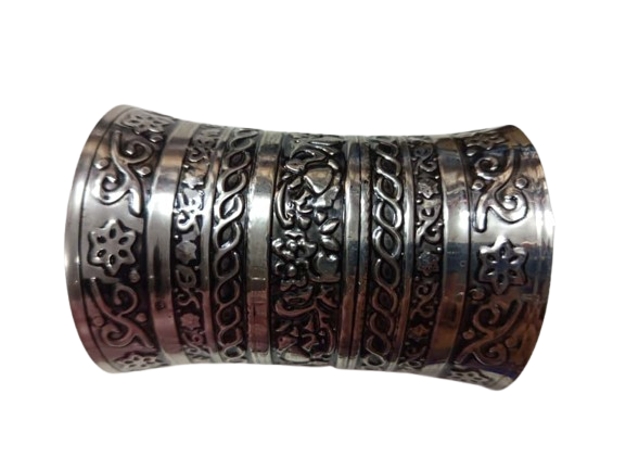 Elegant Cuff Bracelet – Timeless Style for Every Wrist - Image 5