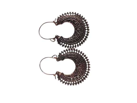 Elegant Handcrafted Earrings – Sparkle with Timeless Style - Image 4