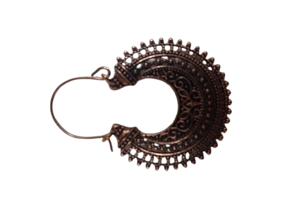 Elegant Handcrafted Earrings – Sparkle with Timeless Style - Image 3