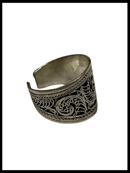 Elegant Handcrafted Rings – Timeless Beauty for Every Style - Image 3