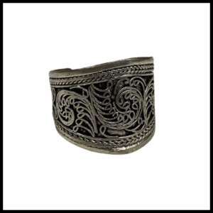 Elegant Handcrafted Rings – Timeless Beauty for Every Style