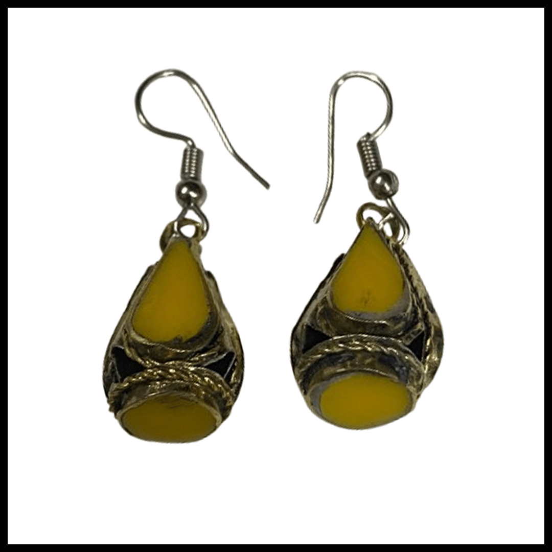 Elegant Handcrafted Earrings – Sparkle with Timeless Style - Image 2