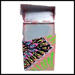 Colorful Truck Art Cigarette Case – Stylish & Durable Holder