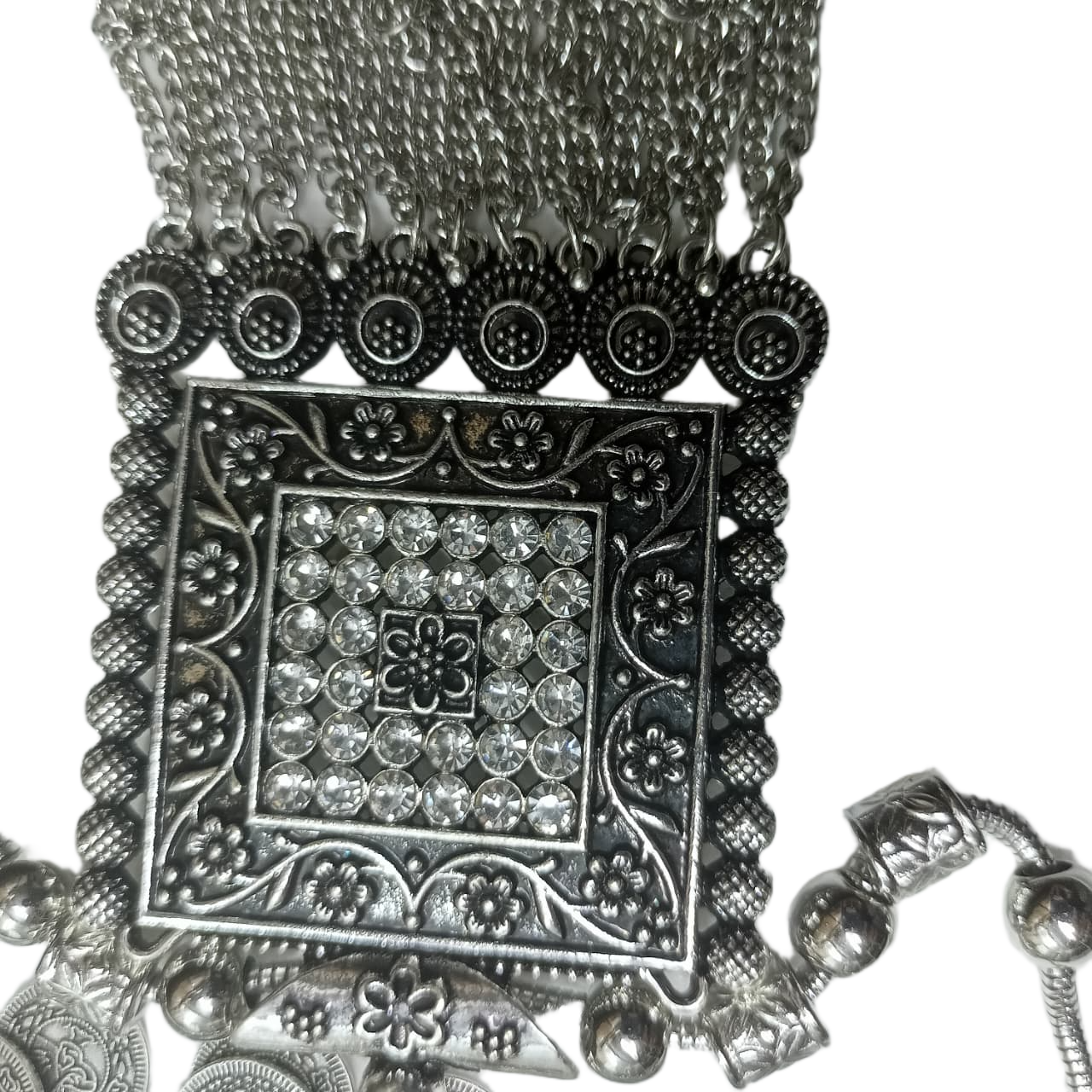 Elegant Handcrafted Necklaces – Graceful Designs for Every Occasion - Image 6