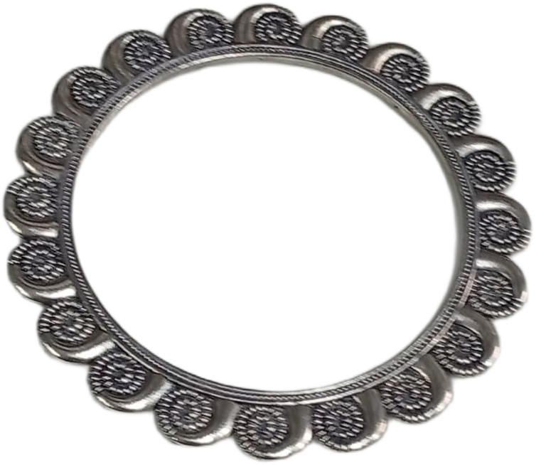 Stylish Ethnic Cuff Bracelet – Classic Handmade Accessory - Image 3