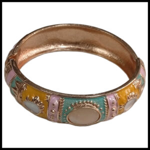 Stylish Ethnic Cuff Bracelet – Classic Handmade Accessory