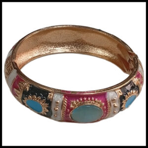Stylish Ethnic Cuff Bracelet – Classic Handmade Accessory