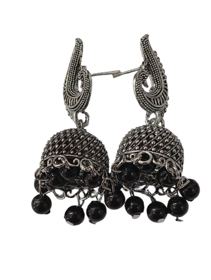 Elegant Handcrafted Earrings – Sparkle with Timeless Style - Image 3