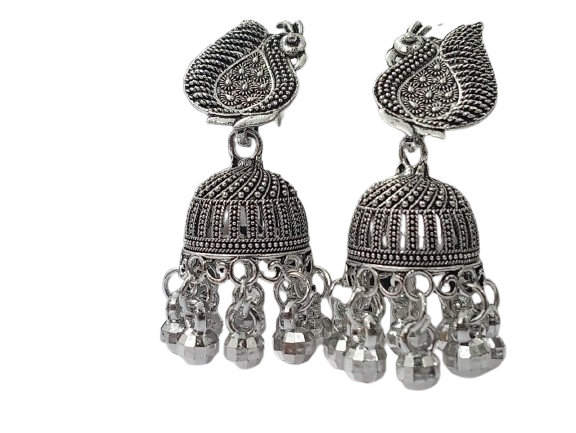 Elegant Handcrafted Earrings – Sparkle with Timeless Style - Image 5