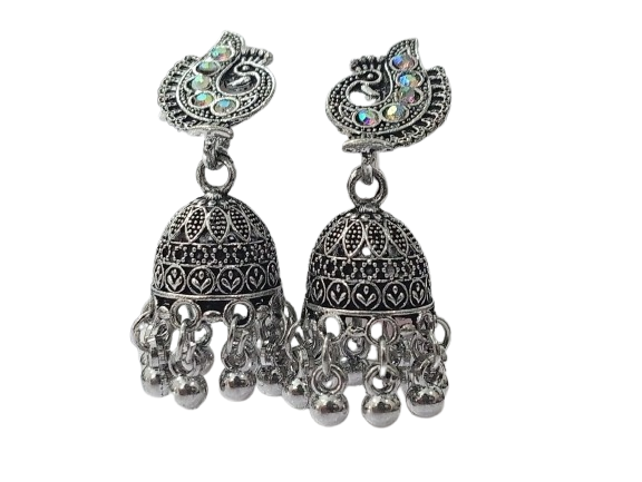 Elegant Handcrafted Earrings – Sparkle with Timeless Style - Image 5