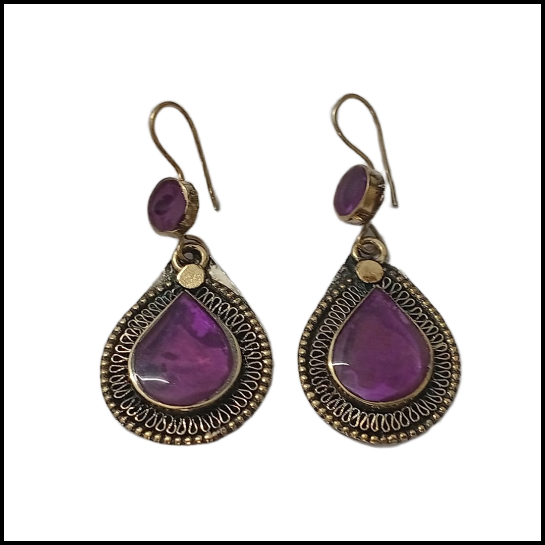 Elegant Handcrafted Earrings – Sparkle with Timeless Style - Image 3