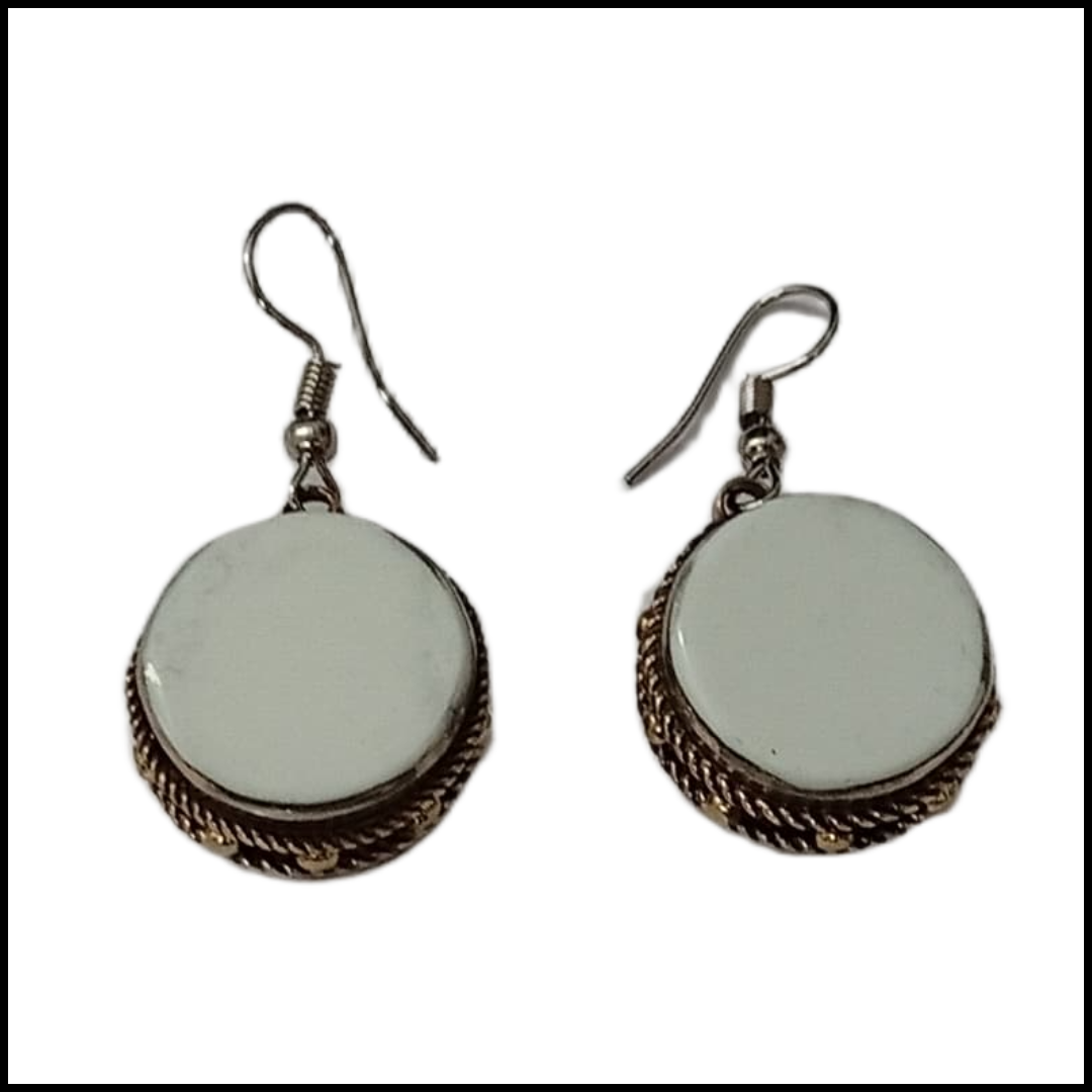Elegant Handcrafted Earrings – Sparkle with Timeless Style - Image 3