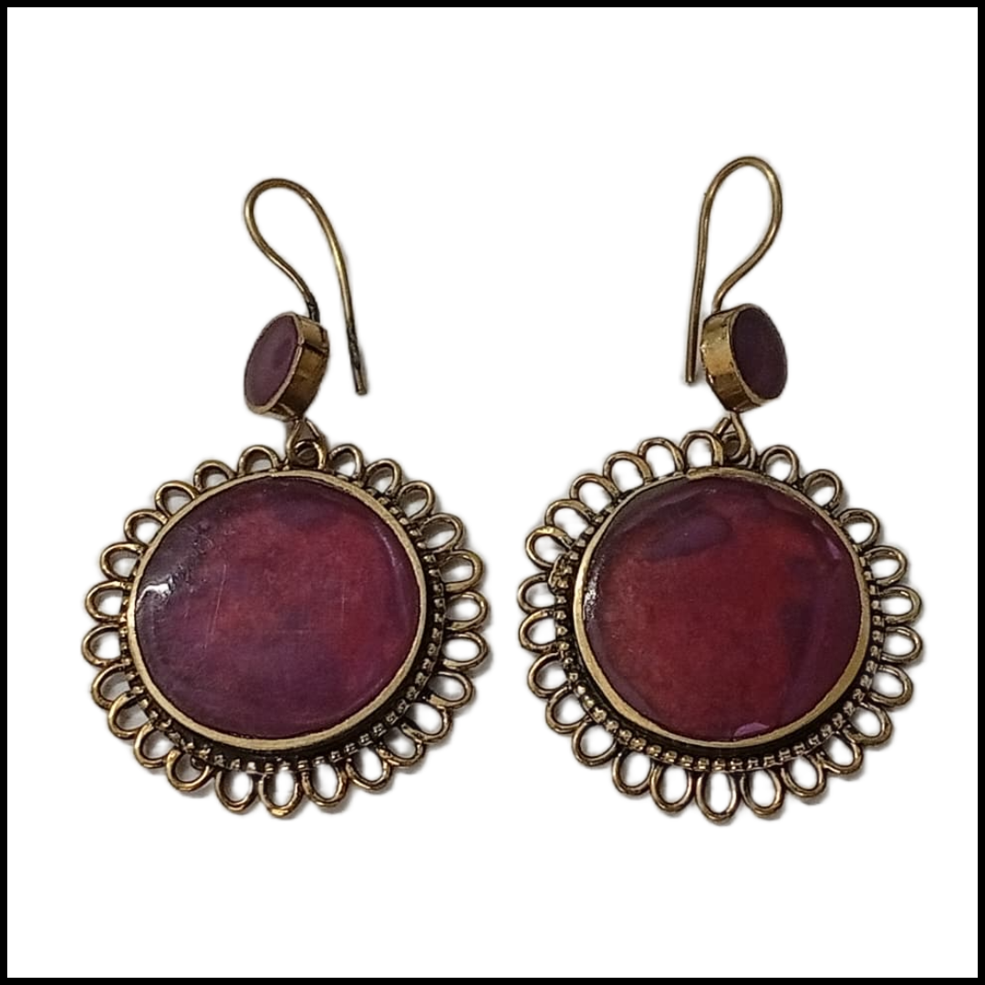 Elegant Handcrafted Earrings – Sparkle with Timeless Style - Image 3