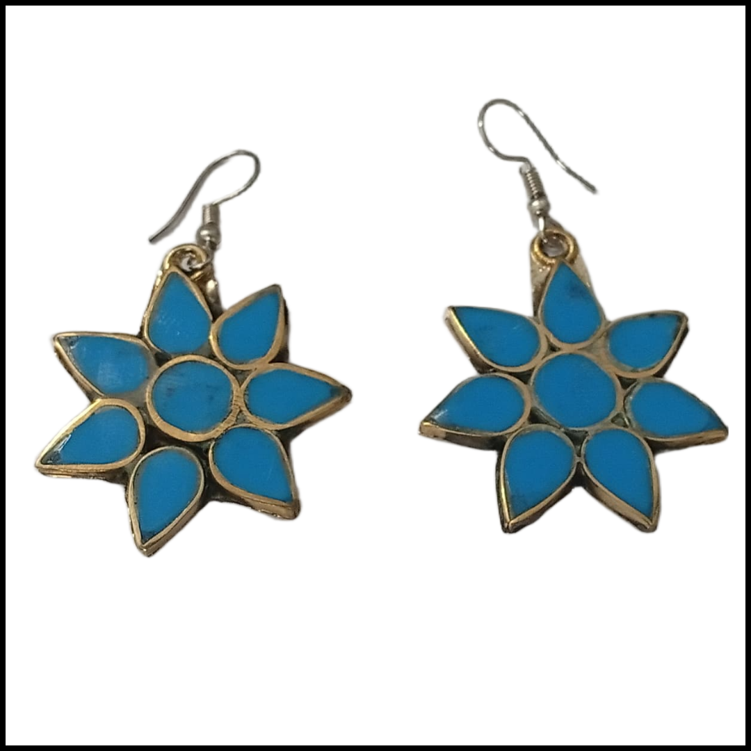 Elegant Handcrafted Earrings – Sparkle with Timeless Style - Image 3