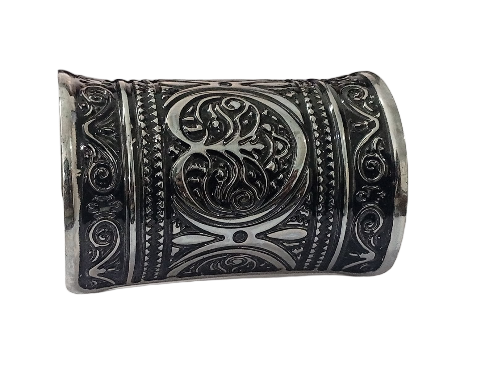 Elegant Cuff Bracelet – Timeless Style for Every Wrist - Image 6