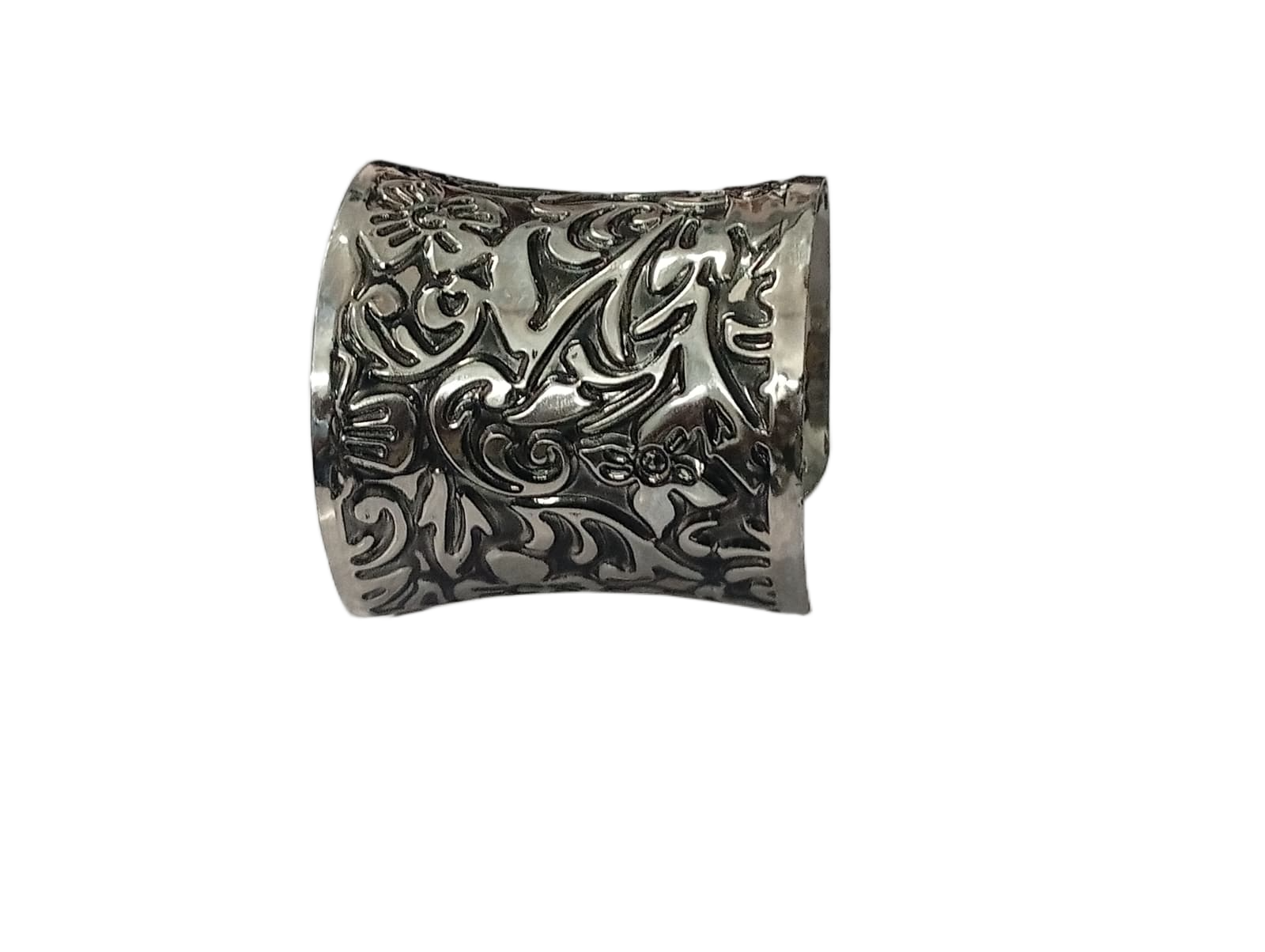 Elegant Cuff Bracelet – Timeless Style for Every Wrist - Image 6