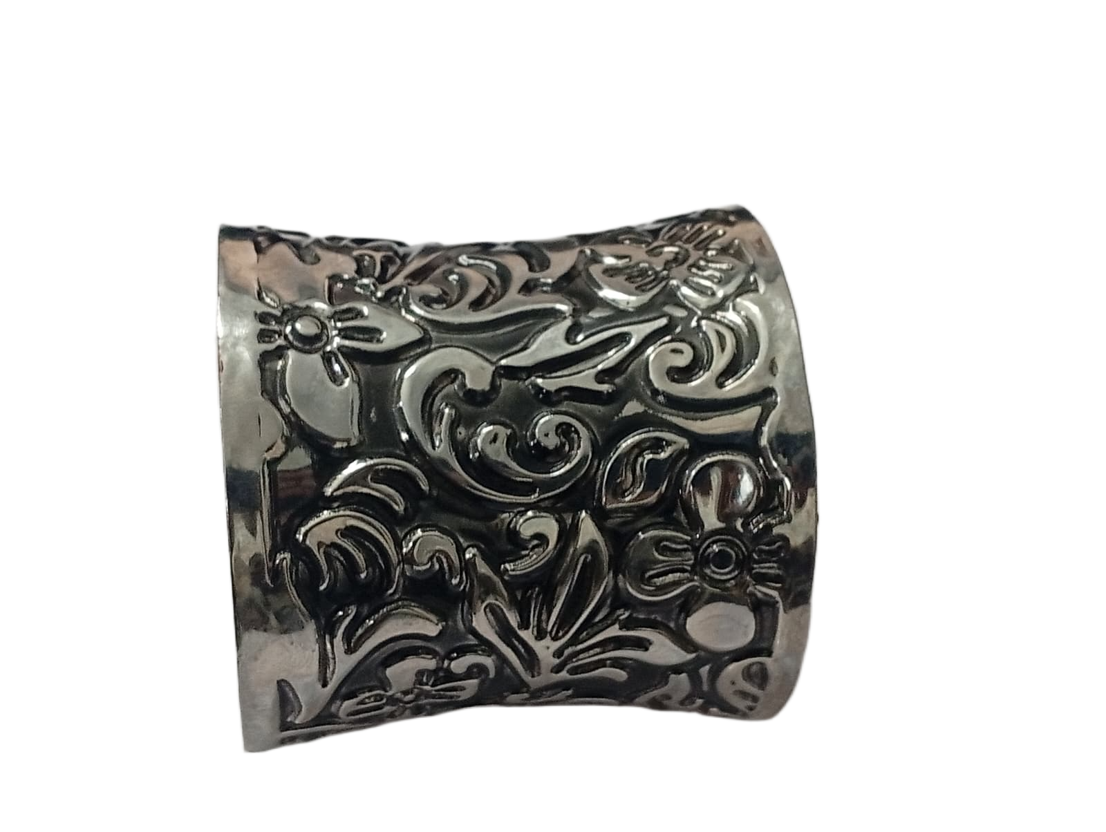 Elegant Cuff Bracelet – Timeless Style for Every Wrist - Image 7
