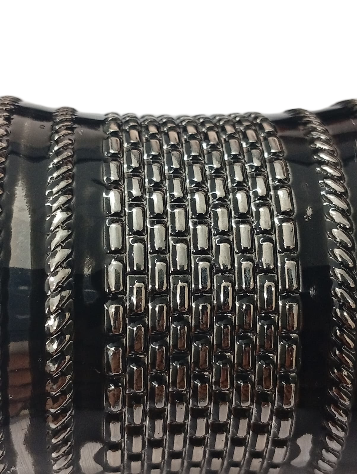Elegant Cuff Bracelet – Timeless Style for Every Wrist - Image 8