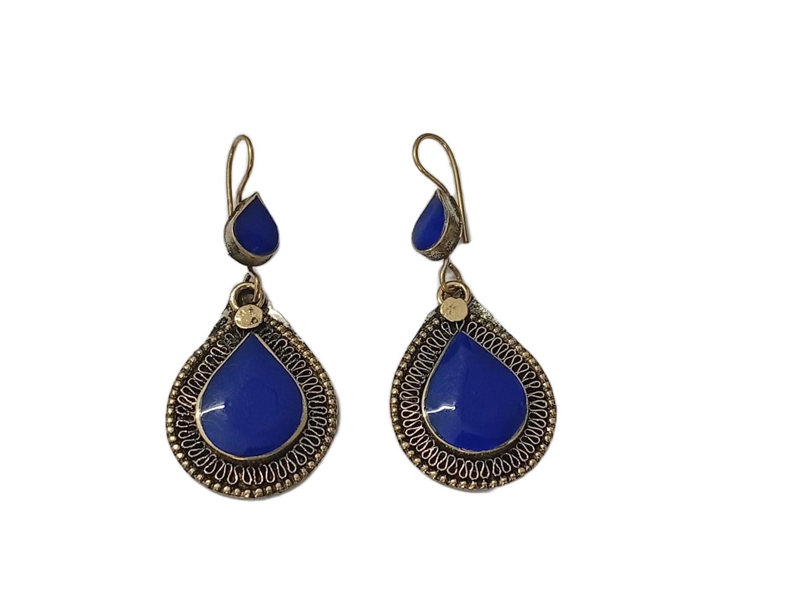 Elegant Handcrafted Earrings – Sparkle with Timeless Style - Image 3