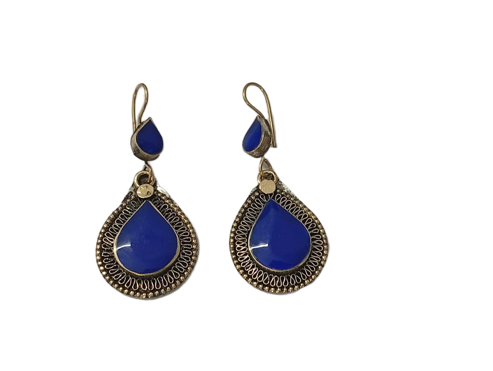 Elegant Handcrafted Earrings – Sparkle with Timeless Style - Image 4