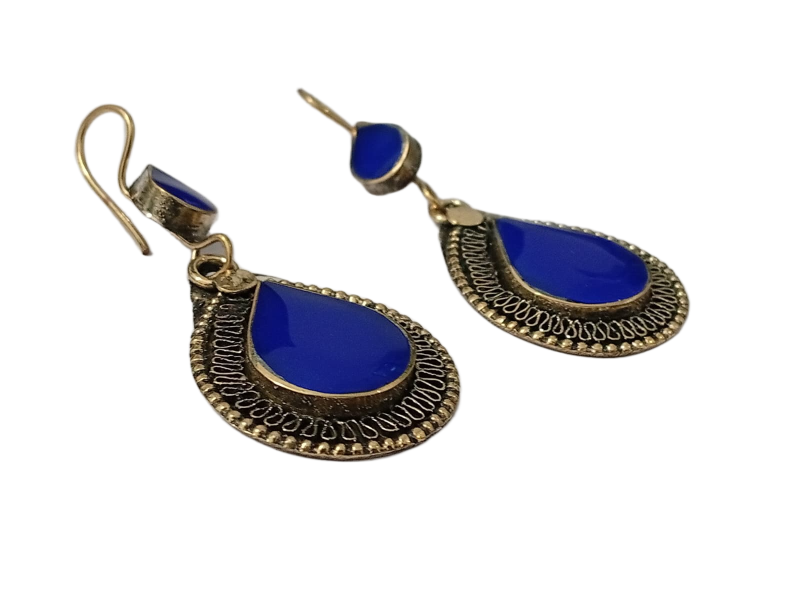 Elegant Handcrafted Earrings – Sparkle with Timeless Style - Image 5