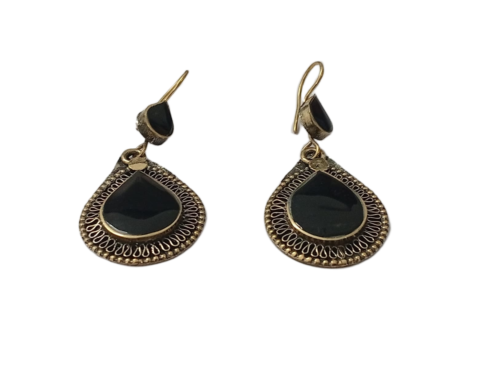 Elegant Handcrafted Earrings – Sparkle with Timeless Style - Image 5