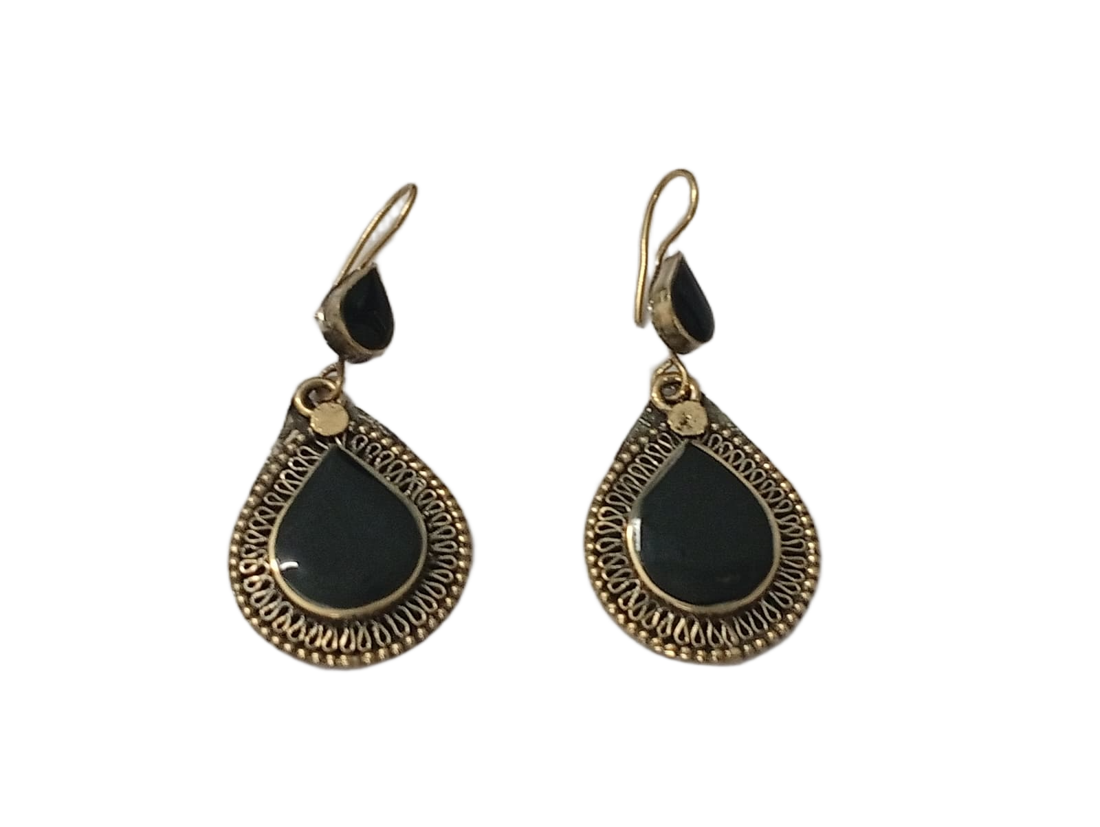 Elegant Handcrafted Earrings – Sparkle with Timeless Style - Image 6