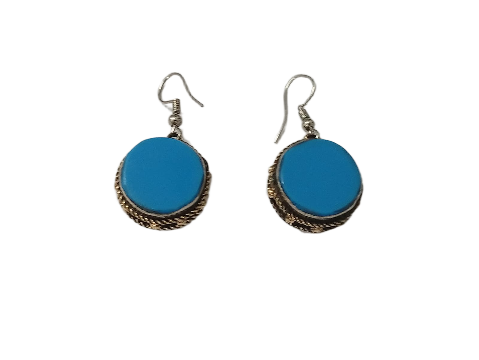 Elegant Handcrafted Earrings – Sparkle with Timeless Style - Image 4