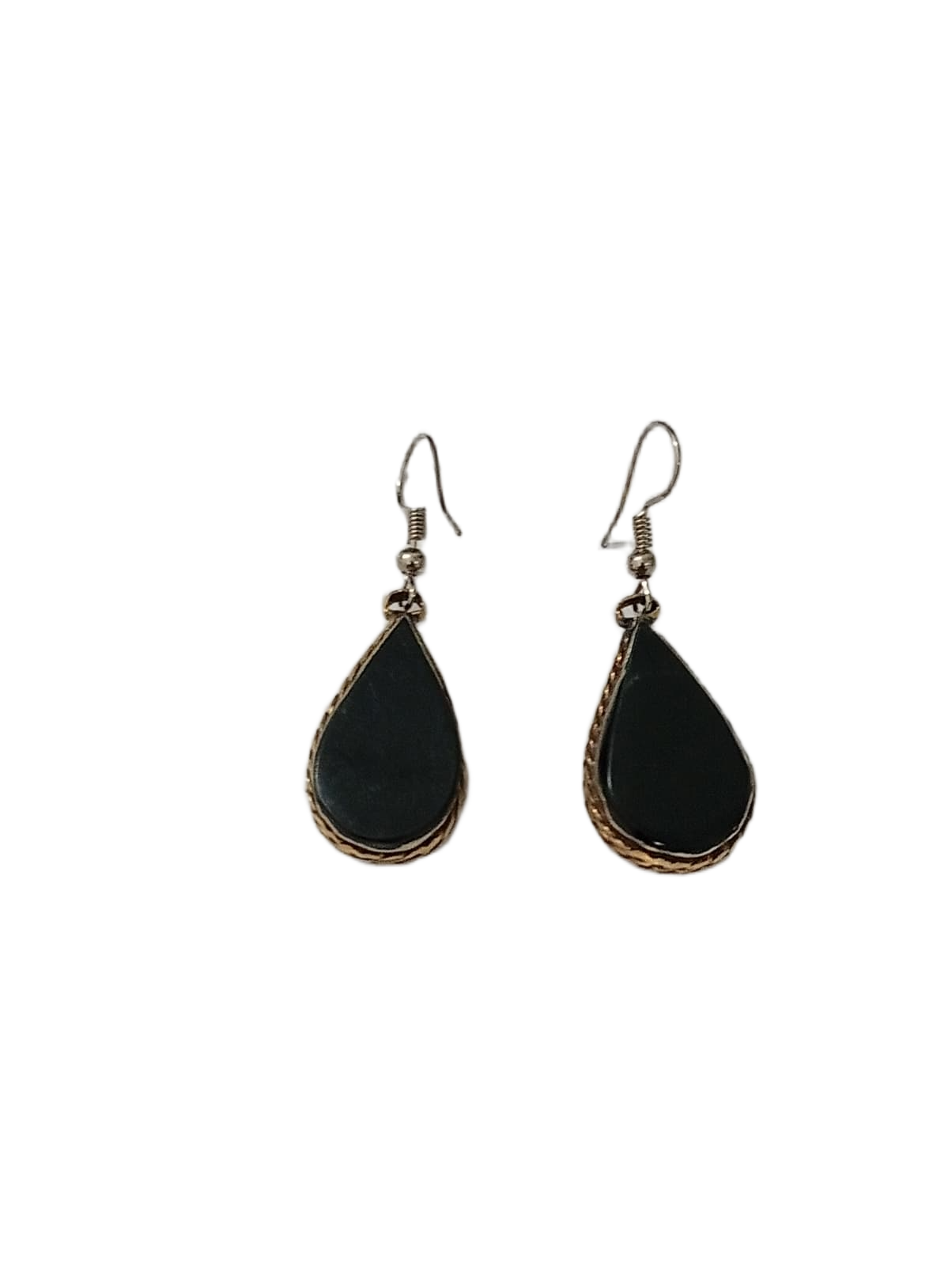 Elegant Handcrafted Earrings – Sparkle with Timeless Style - Image 4
