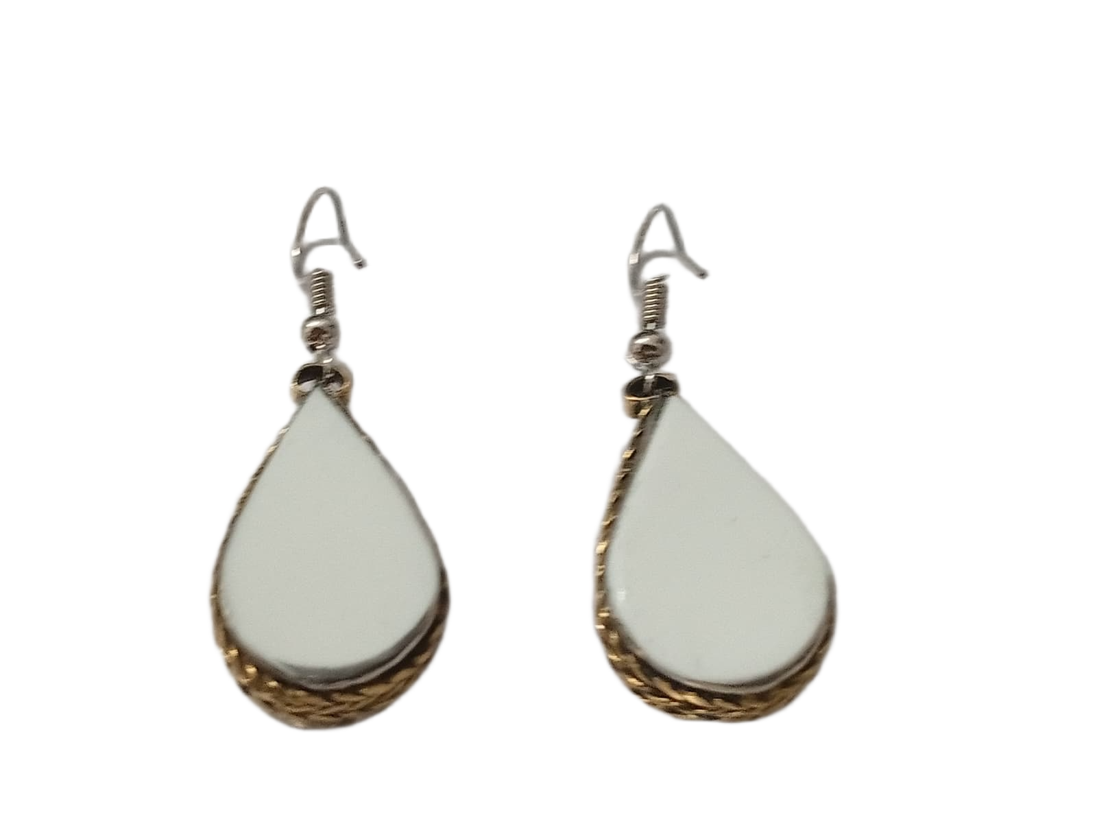 Elegant Handcrafted Earrings – Sparkle with Timeless Style - Image 6