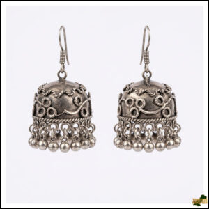 Elegant Handcrafted Earrings – Sparkle with Timeless Style