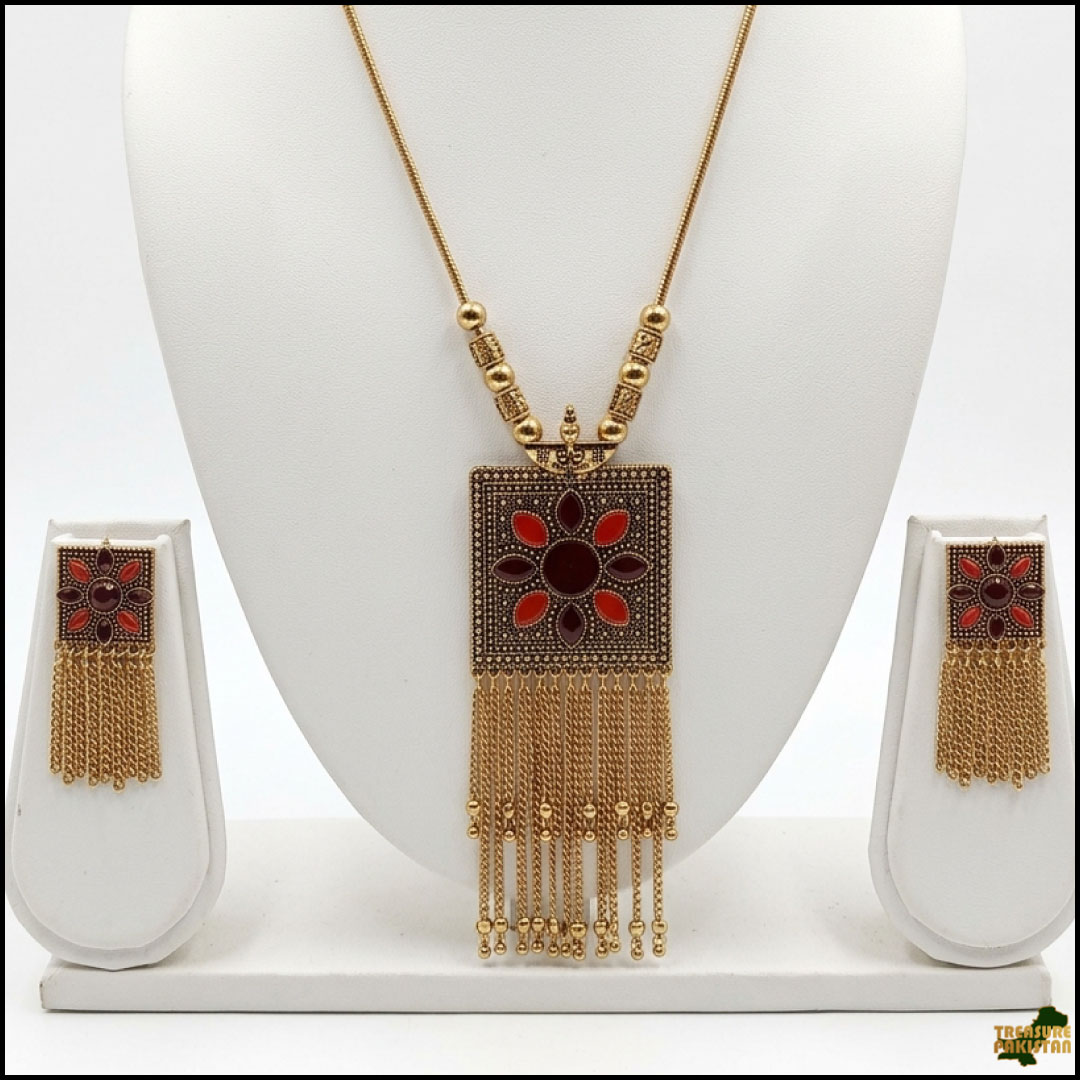 Elegant Handcrafted Necklaces – Graceful Designs for Every Occasion