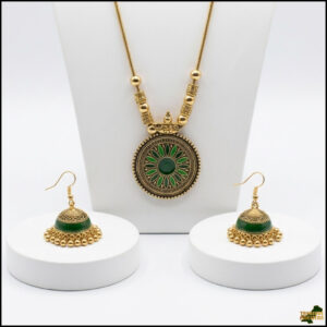 Elegant Handcrafted Necklaces – Graceful Designs for Every Occasion