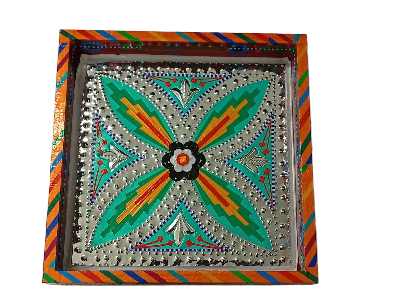 Chamakpatti Handmade Square Tray (23x23cm) - Image 5