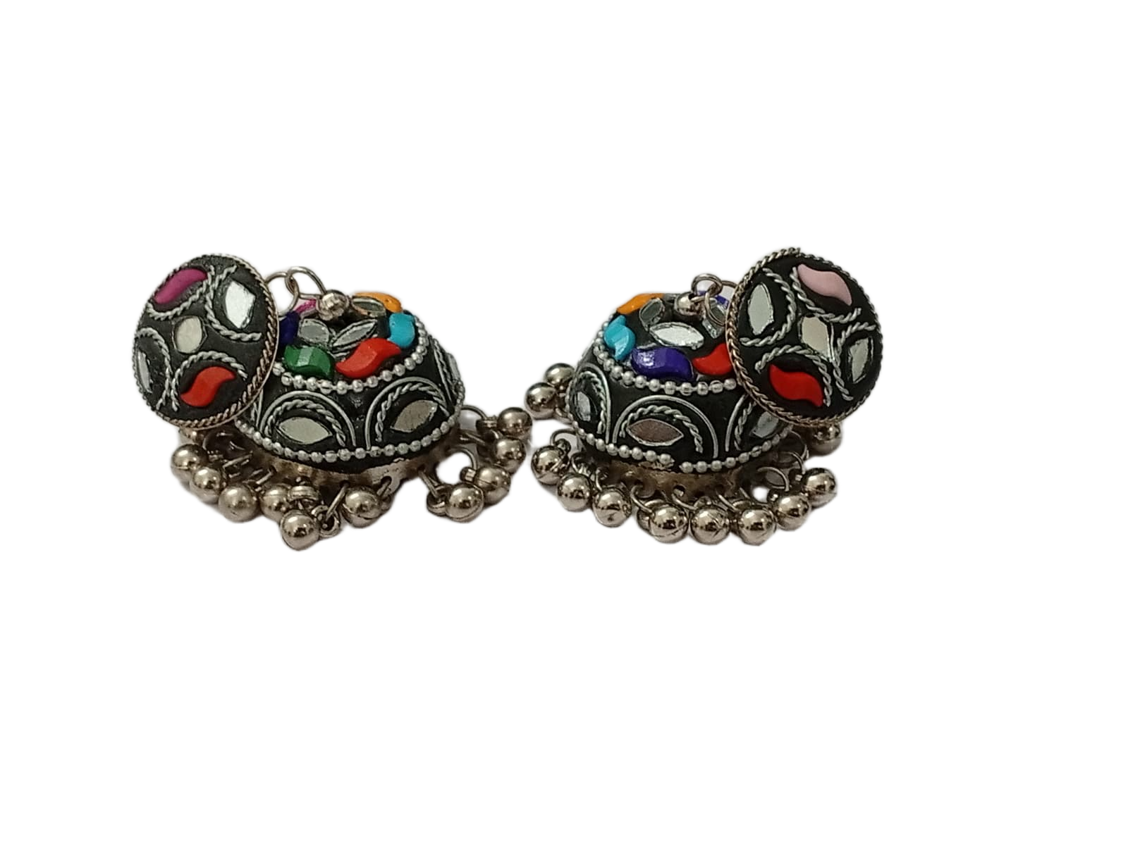 Elegant Handcrafted Earrings – Sparkle with Timeless Style - Image 4